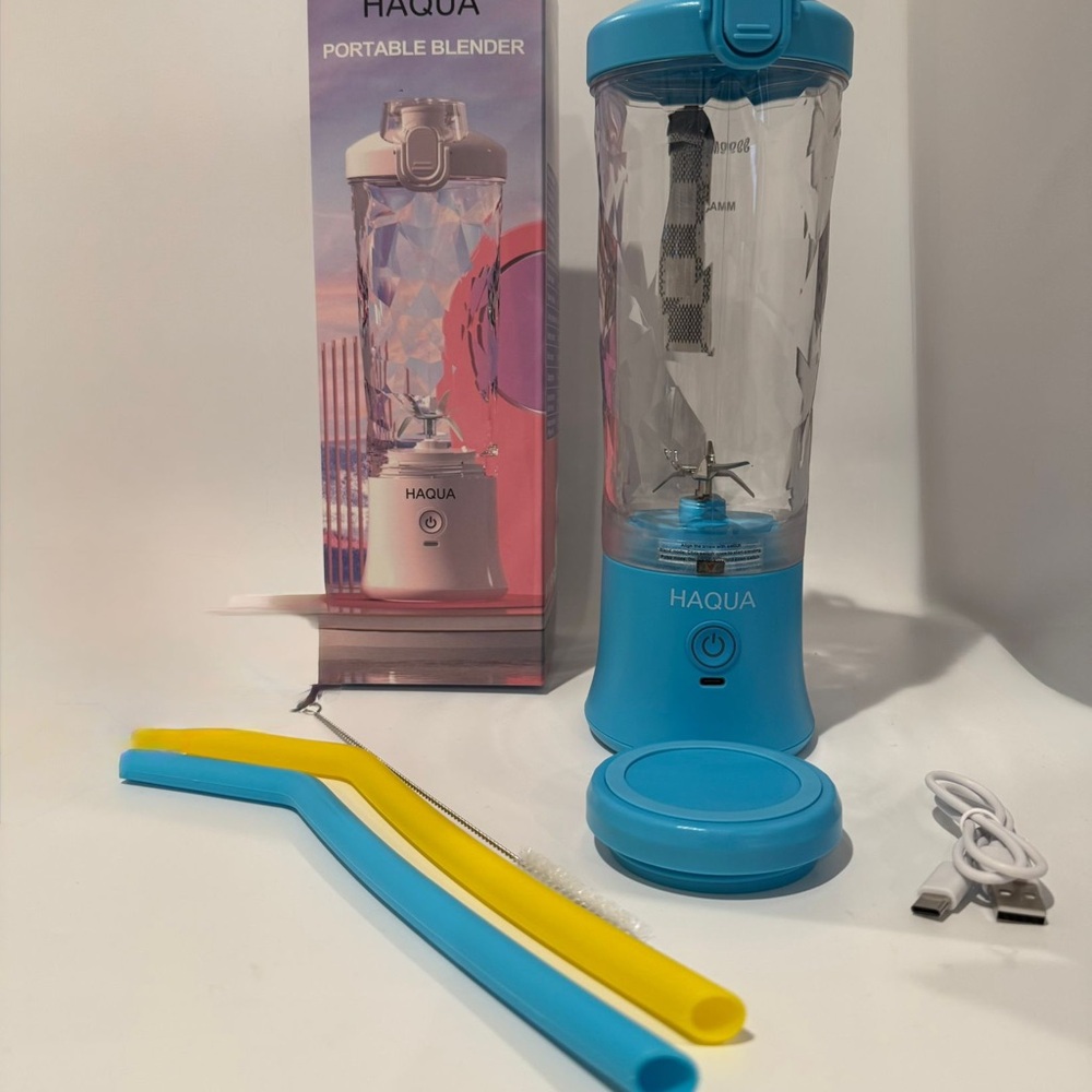 Aqua Blue Portable Blender